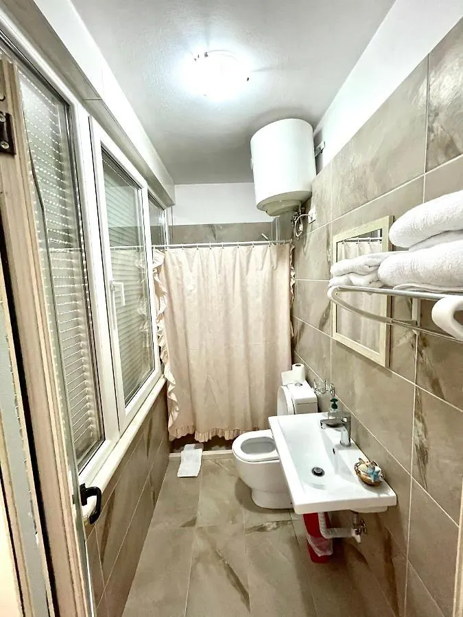 Rooms Dionis Τίρανα
