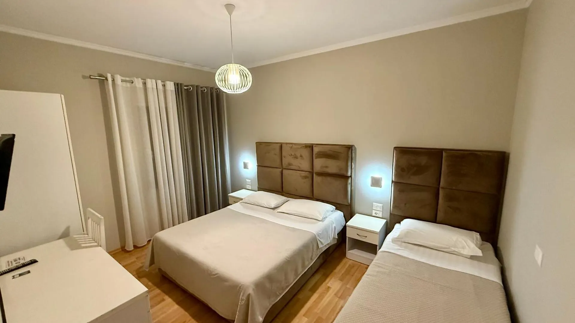 بيت ضيافة Rooms Dionis تيرانا