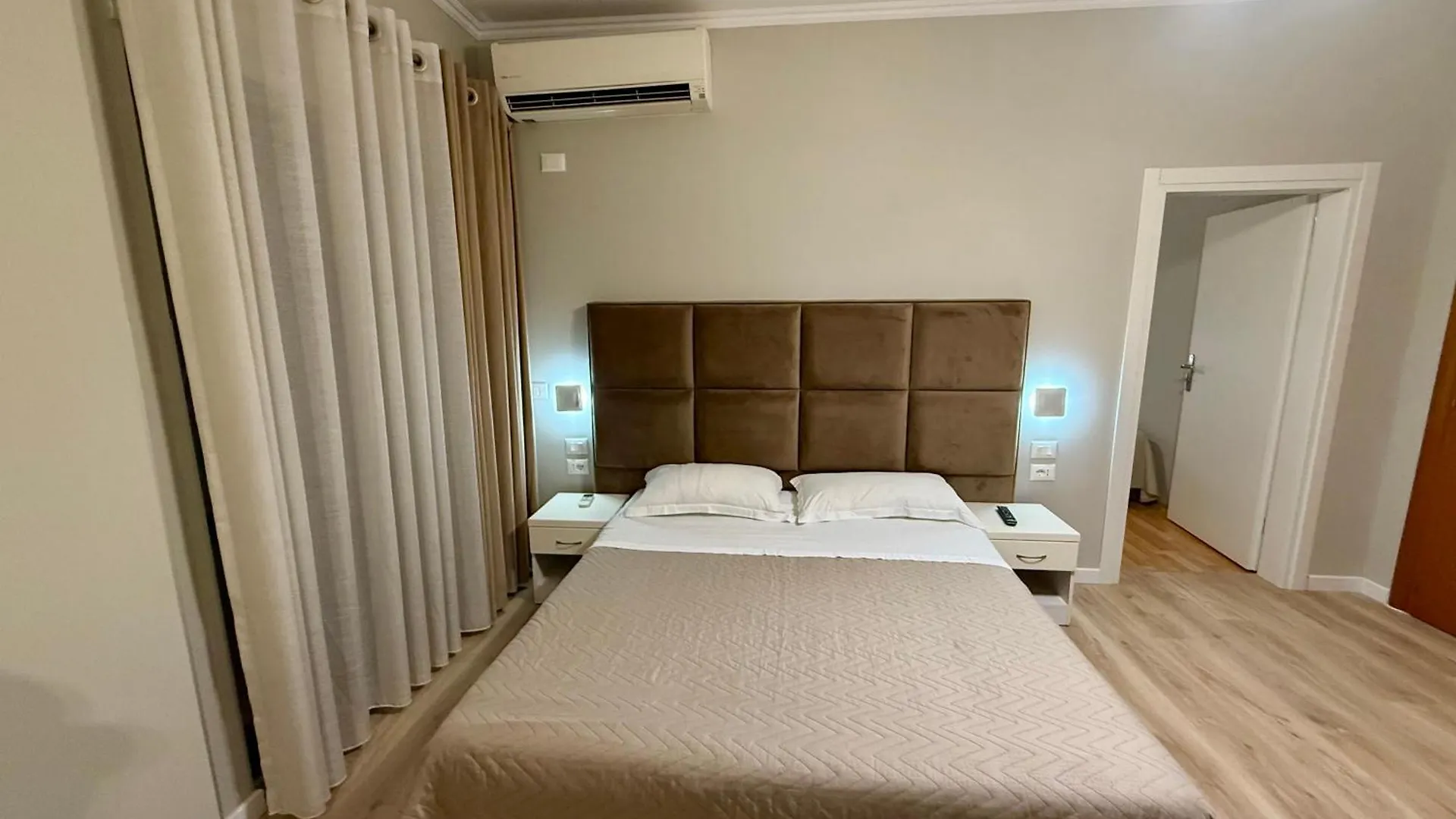 Rooms Dionis Tirana Albânia
