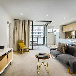Vine South 4*, Brisbane Australien