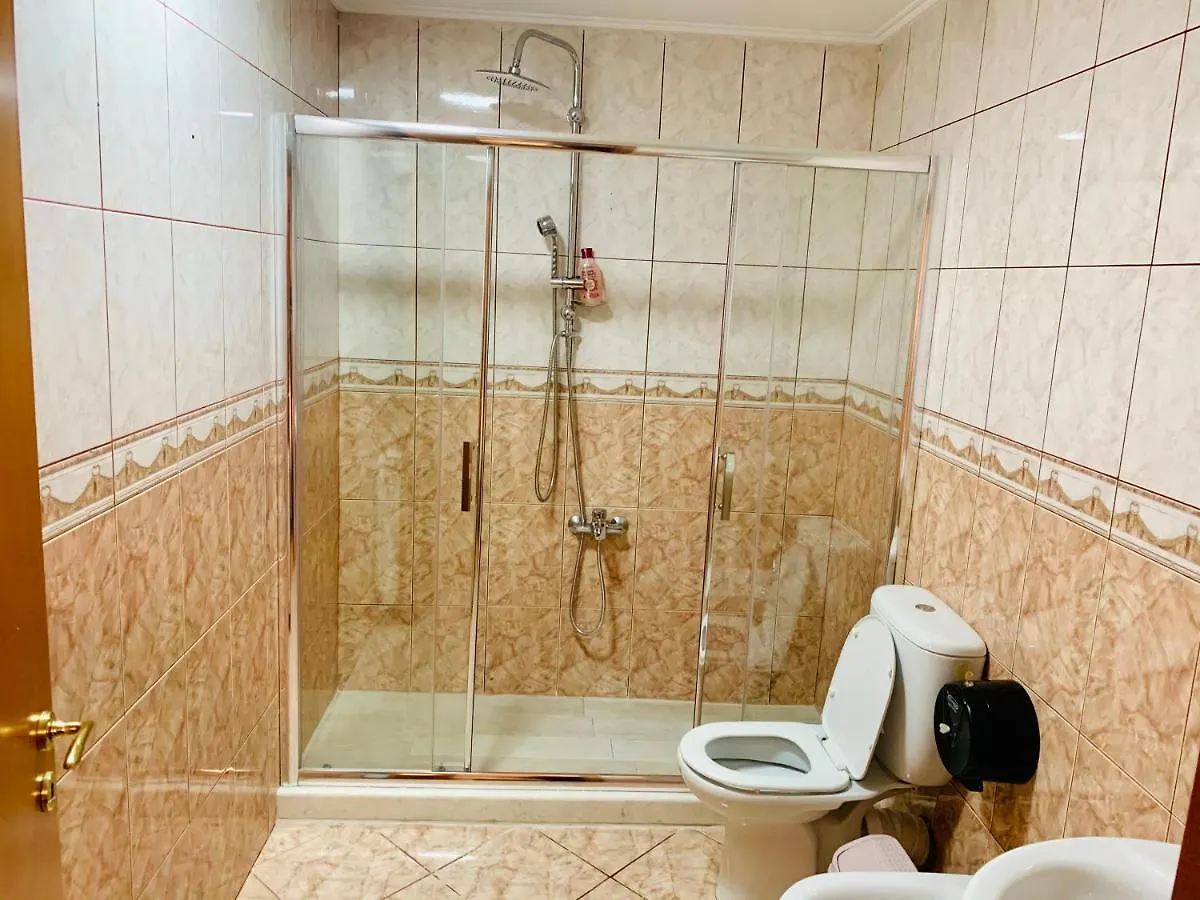 Rooms Dionis Tirana 2*,