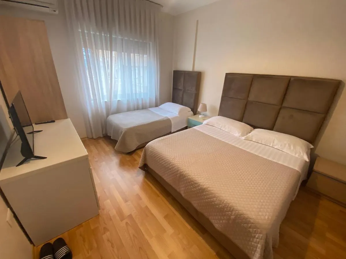 Rooms Dionis Tirana Vendégház