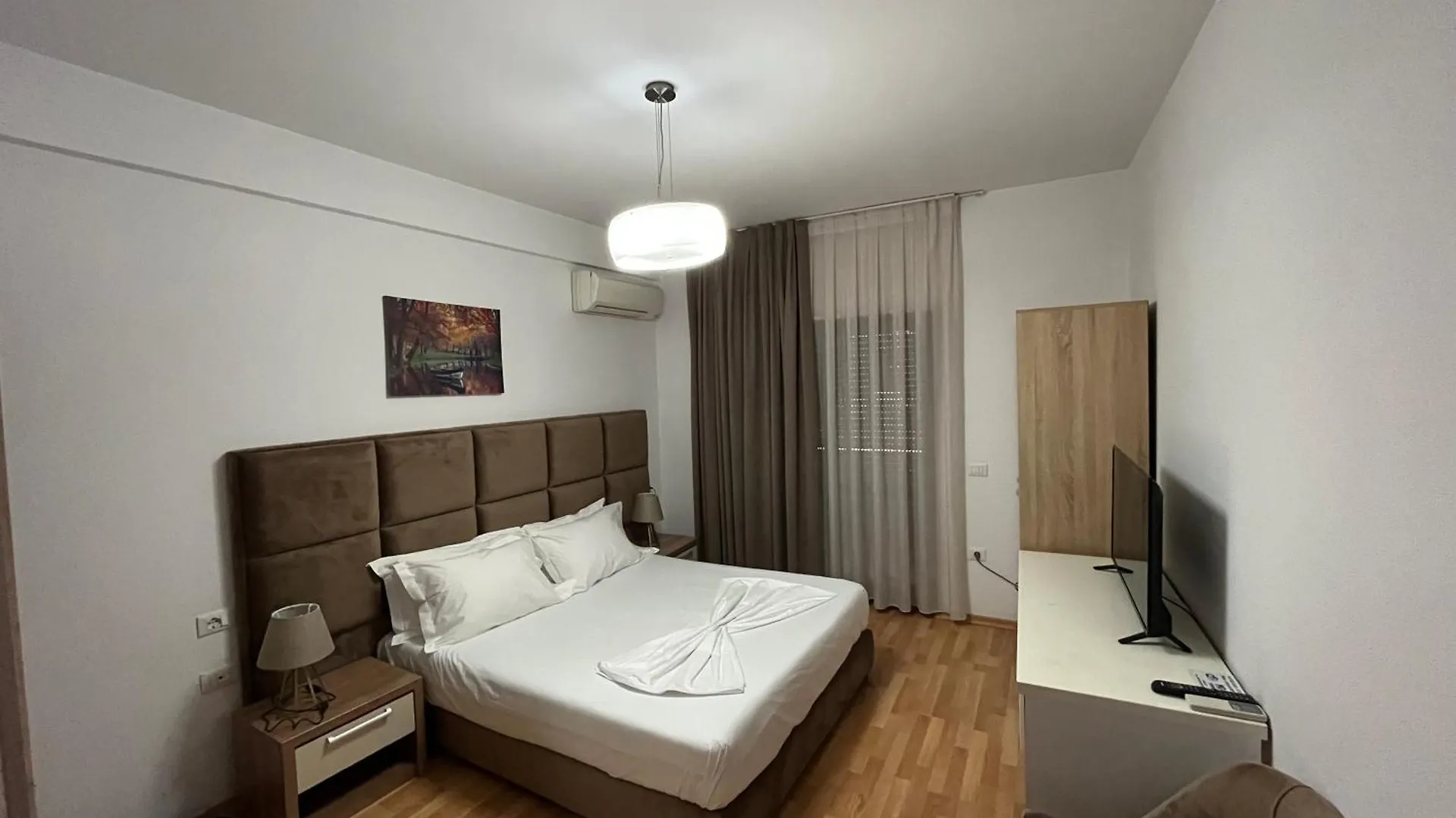 Rooms Dionis Tirana Vendégház