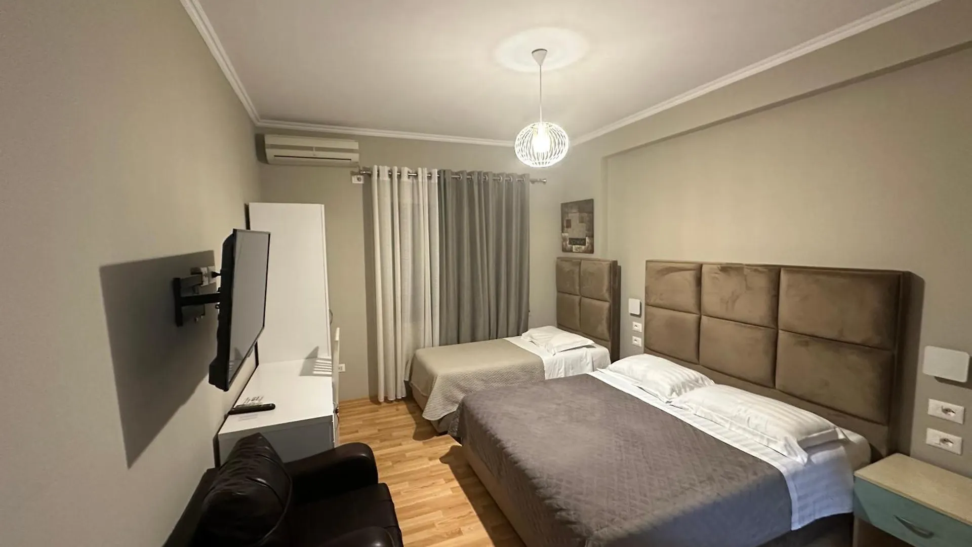 Vendégház Rooms Dionis Tirana